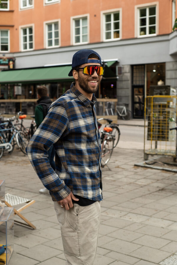 HENRIK PB - Image 2